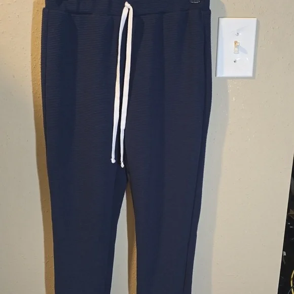 SHEIN SOILD KNOT SWEATPANT - Picture 2 of 4